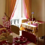 Отель Glicine 2*