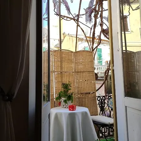 Szálloda Glicine 2*