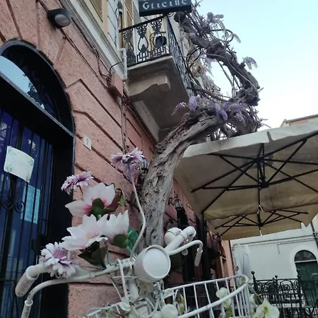 Glicine Hotel Noli