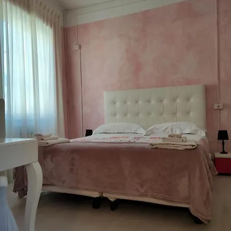 Otel Glicine Noli