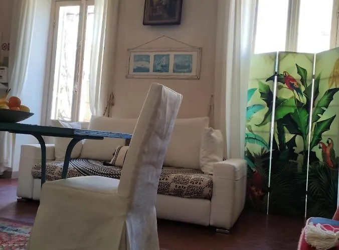 Glicine Szálloda Noli