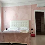 Glicine Hotel 2*