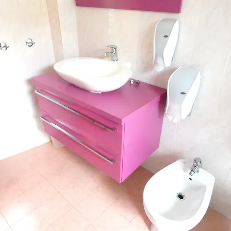 Glicine Hotel