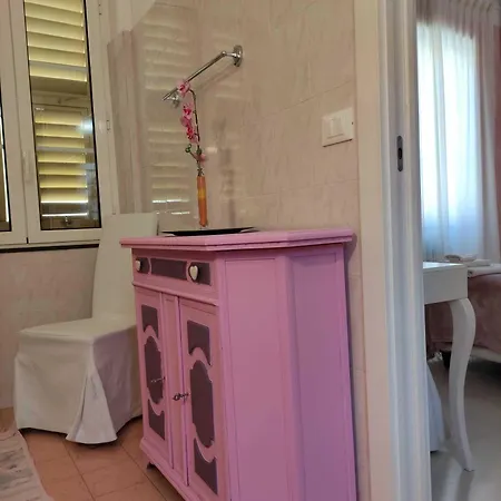 Glicine Hotel 2*
